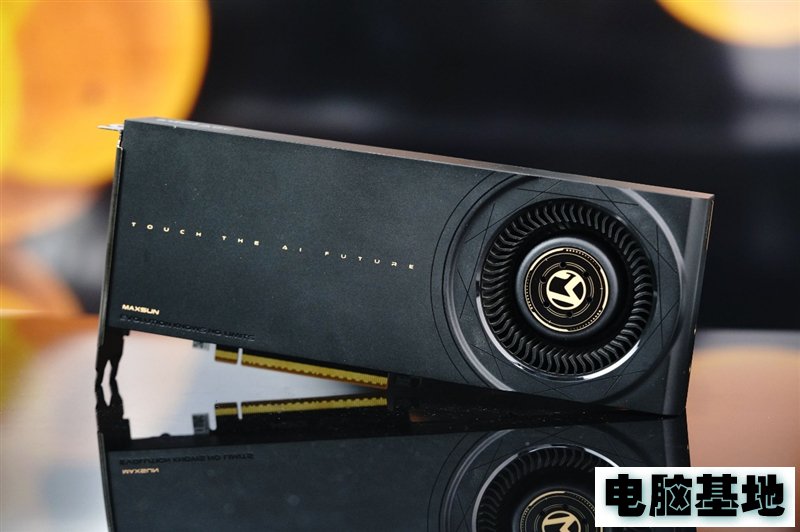 32GB显存才是第一生产力！英特尔锐炫 Pro B70评测：中小企业AI降本神器